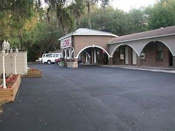 A1 Value Inn Hernando Luaran gambar