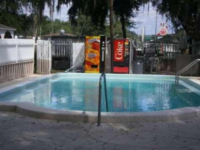 A1 Value Inn Hernando Luaran gambar